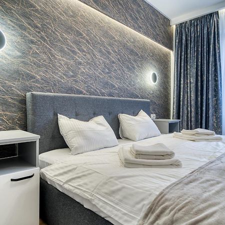 City Chic Retreat: Newly Renovated 1Br Apartment Bucharest Exterior photo