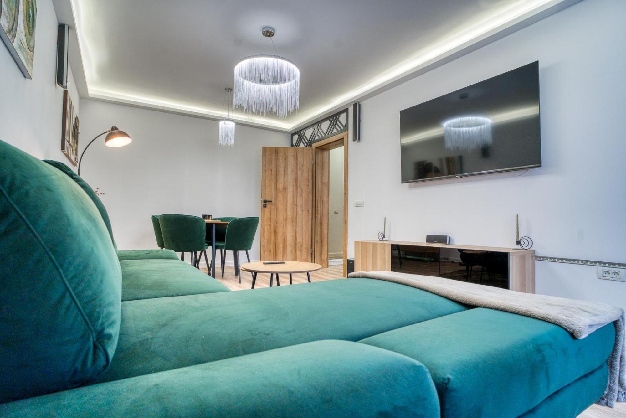City Chic Retreat: Newly Renovated 1Br Apartment Bucharest Exterior photo