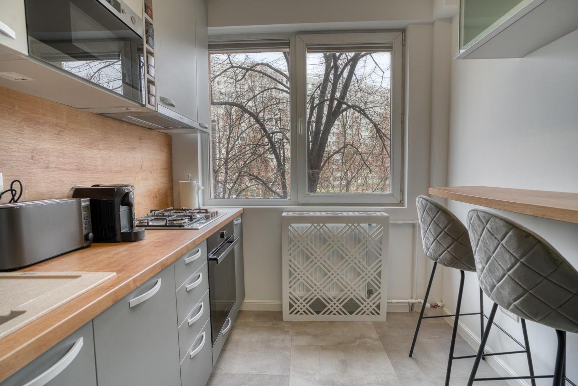 City Chic Retreat: Newly Renovated 1Br Apartment Bucharest Exterior photo