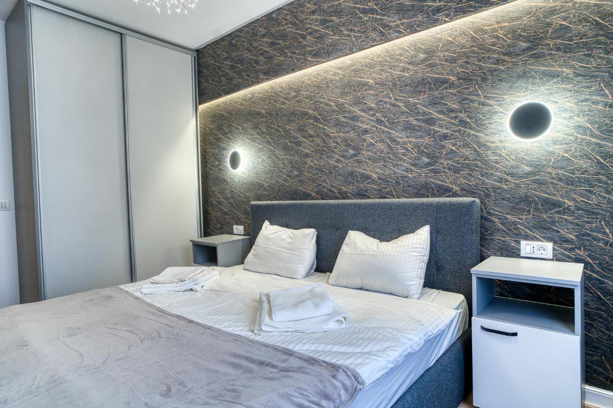 City Chic Retreat: Newly Renovated 1Br Apartment Bucharest Exterior photo